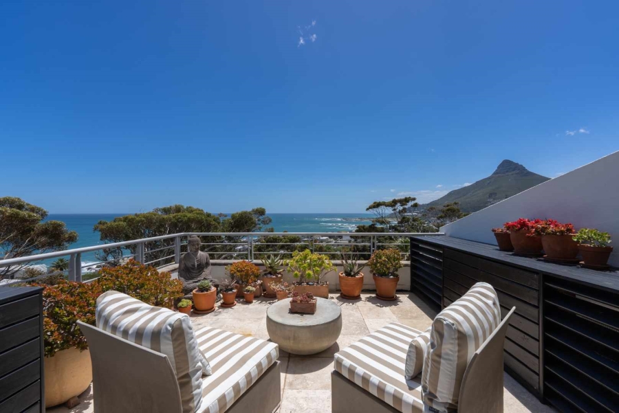 3 Bedroom Property for Sale in Bakoven Western Cape